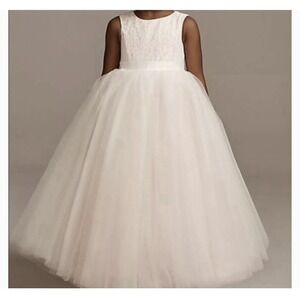 Davids Bridal flower girl dress 12 Month‎